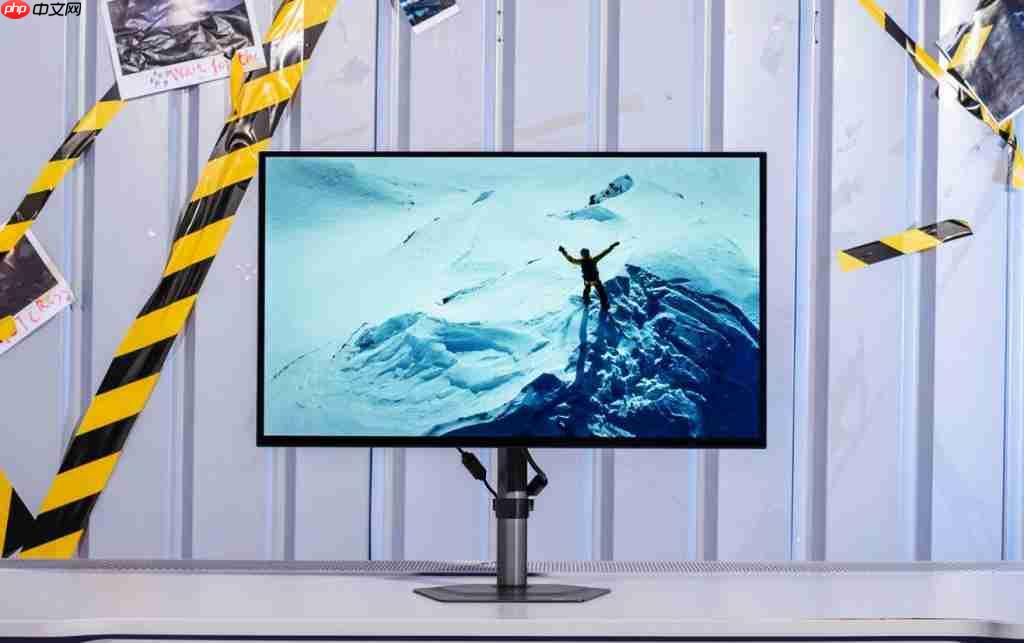  技嘉 MO27Q28G 显示器评测：第四代 OLED 电竞旗舰，高画质高刷新体验 