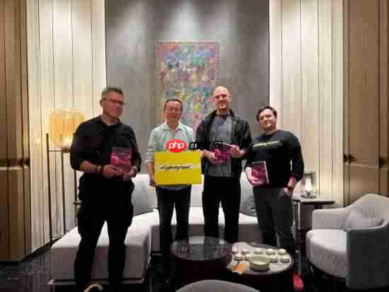 《2077》获银河奖最佳科幻游戏奖 主创与刘慈欣交流