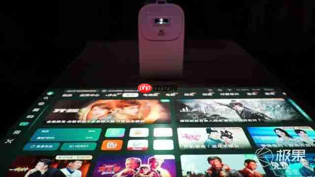  三星绚幕激光投影仪 Premiere 5 评测：触控 + 超短焦，重新定义家用投影交互逻辑 