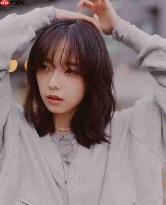 《寂静岭f》脸模晒新照！怀抱玩偶素颜清纯