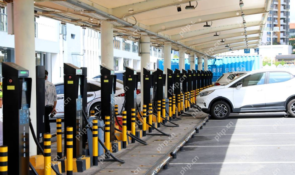 十一长假高速堵车 电车充电怎么办？ - 创想鸟