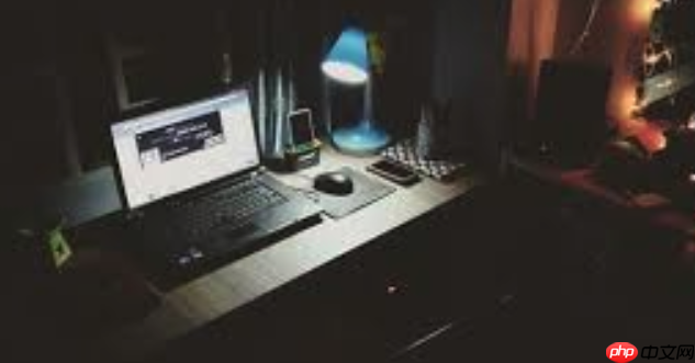 Linux操作系统相对于Windows，在服务器领域占据主导地位的原因是什么？