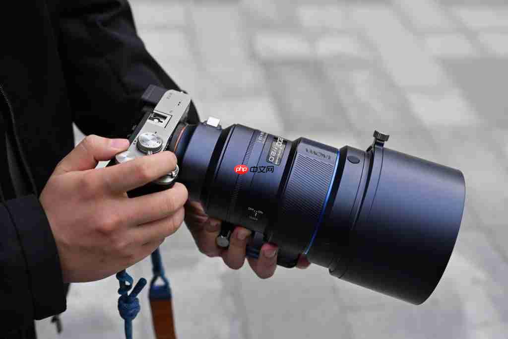  老蛙首款大光圈定焦自动对焦镜头 老蛙 AF FF 200mm F2.0 C-Dreamer 镜头评测 