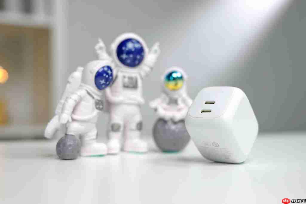  充电器用完到底拔不拔？贝尔金 67W 零耗智充给了我一个“懒”出天际的答案 