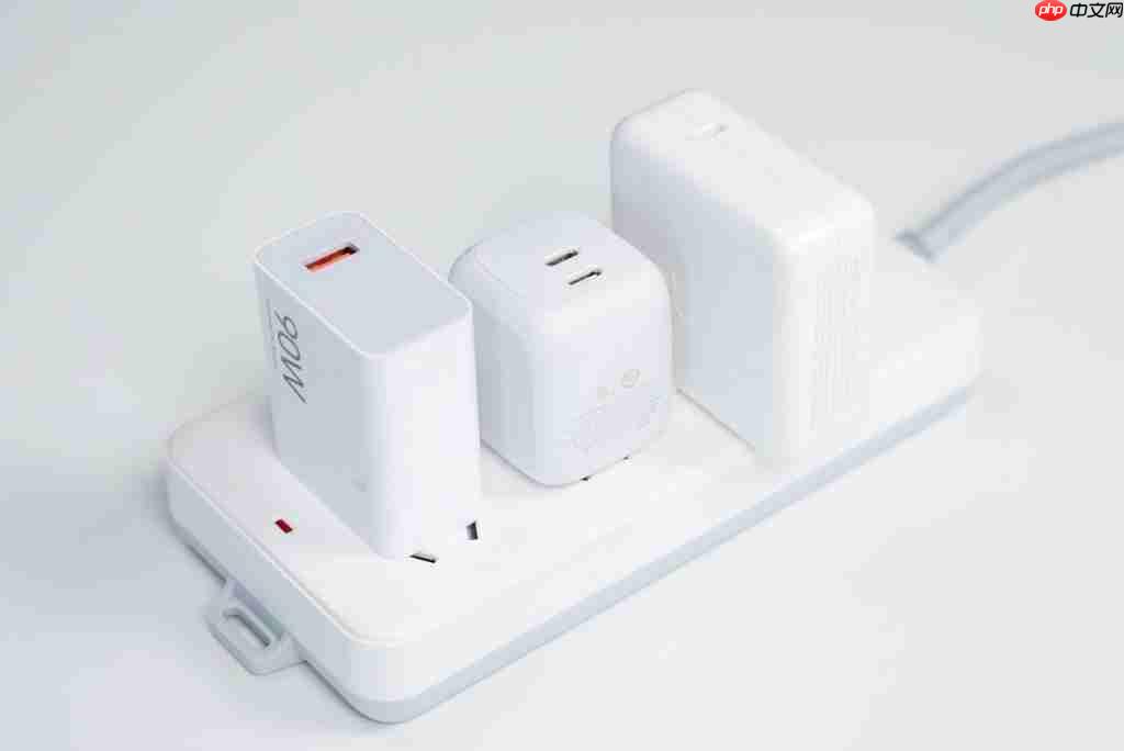  充电器用完到底拔不拔？贝尔金 67W 零耗智充给了我一个“懒”出天际的答案 