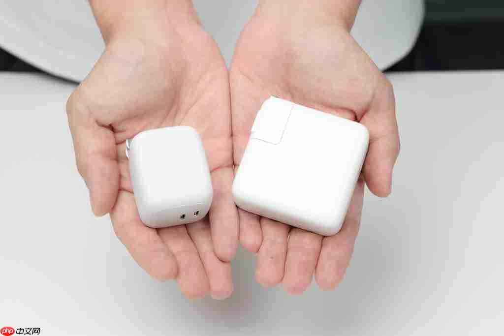  充电器用完到底拔不拔？贝尔金 67W 零耗智充给了我一个“懒”出天际的答案 