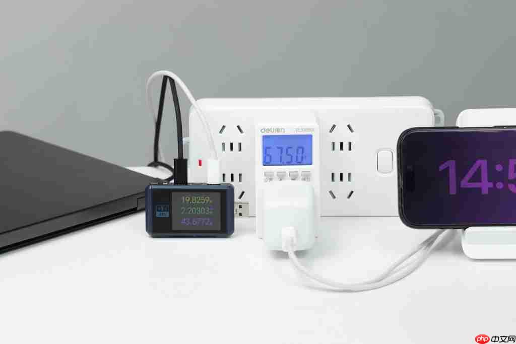  充电器用完到底拔不拔？贝尔金 67W 零耗智充给了我一个“懒”出天际的答案 