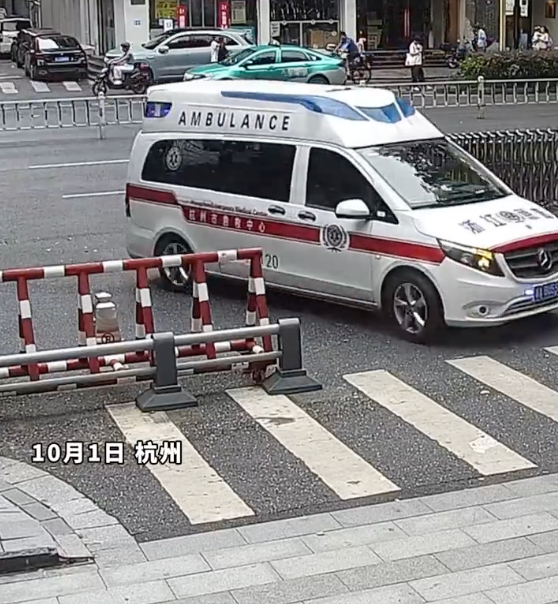 女子久坐16小时火车旅游心脏骤停是怎么回事？详情介绍