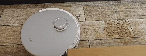 花16000元买四款扫拖机器人！科沃斯追觅石头小米谁能笑到最后？