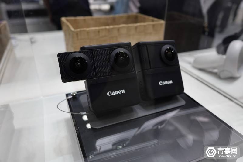 360°/180°双模式，佳能公布可折叠小体积的VR全景相机
