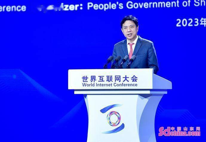 百度创始人、董事长兼首席执行官李彦宏：AI原生应用比大模型数量更重要