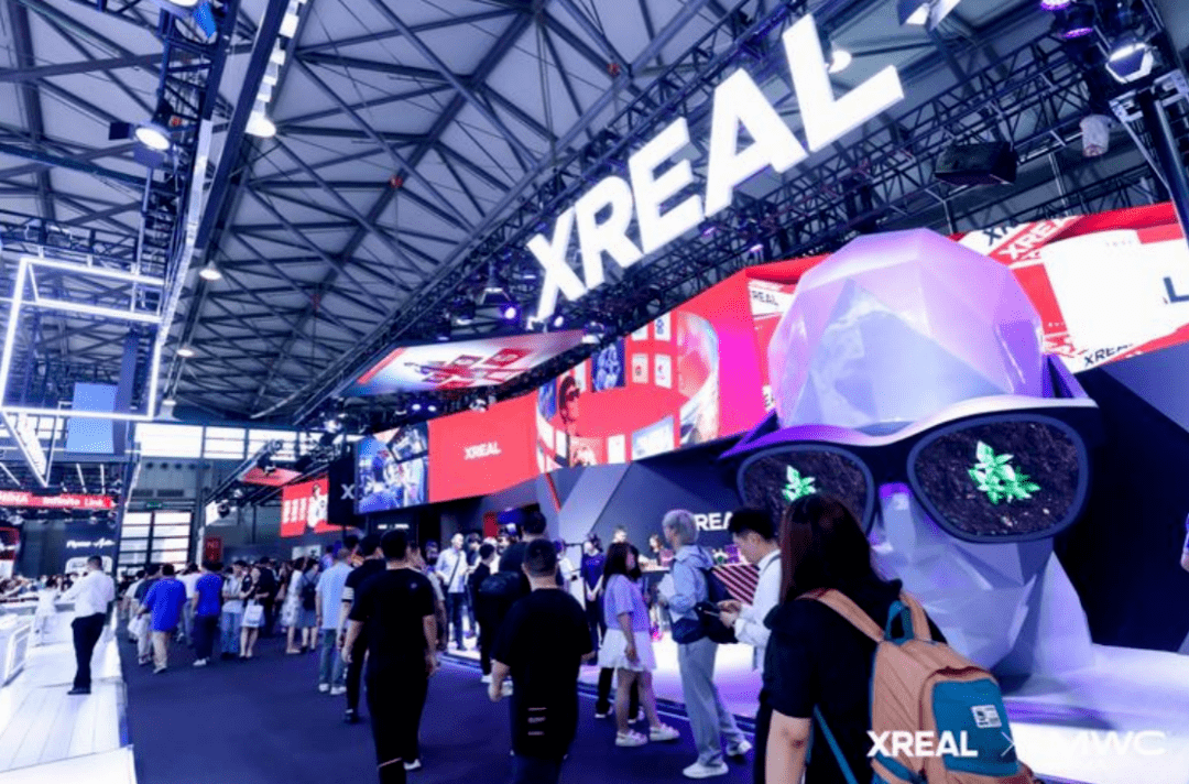 告别物理屏，办公、娱乐、社交一副眼镜全搞定，我们离全民AR时代还有多远？