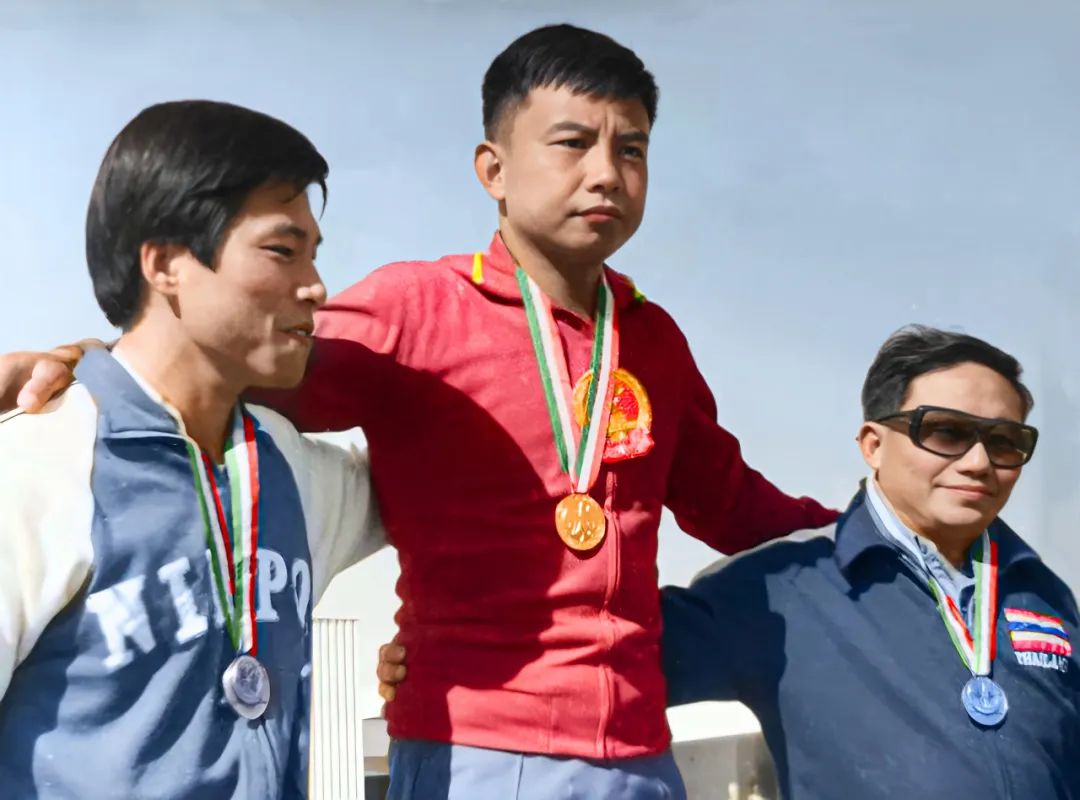 他们用AI拭去岁月蒙尘，重现半个世纪前中国亚运首金记忆