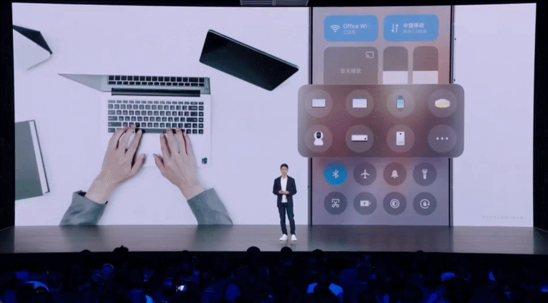 小米14发布：全新澎湃OS亮相，Pro版采用钛金属材质