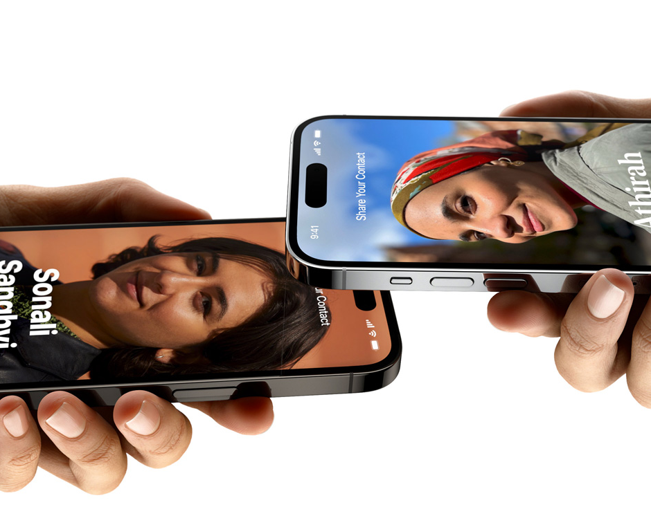 新版iOS 17带来了隔空投送功能的新变化，只需将两部iPhone靠近即可快速分享
