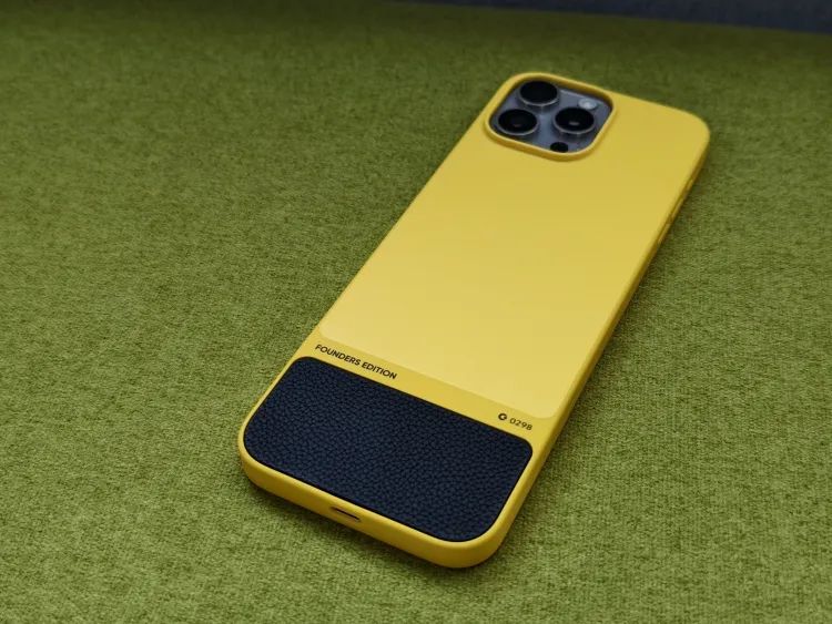 乔布斯好不容易取消的物理键盘，又被这家公司加回来了