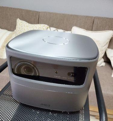 投影仪只能连接手机，如何解决（通过适配器或无线连接实现多种设备的投影）