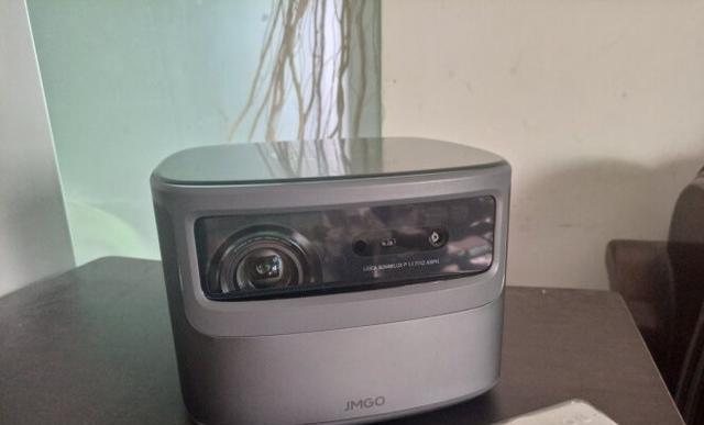 投影仪解锁方法（探索新时代的开启方式）