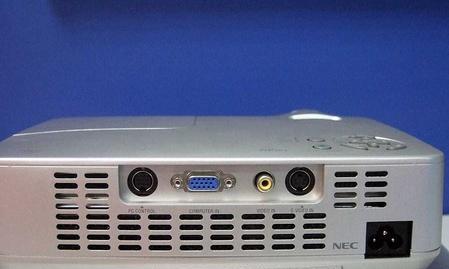 解决投影仪方向反转的问题（投影仪映像倒置）