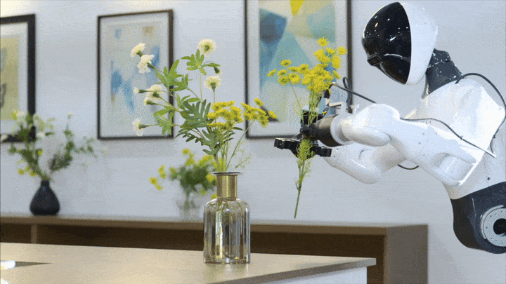 「源神」稚晖君又双叒叕开源，这一次机器人直接进入人类生活！