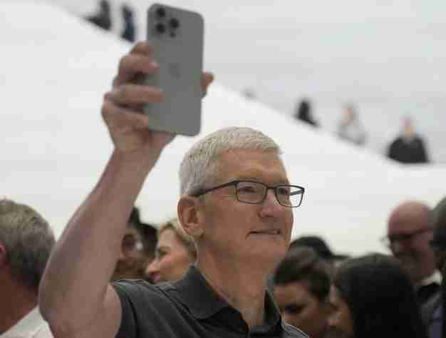 富士康撕开苹果遮羞布？iPhone表面印度组装，实质中国制造