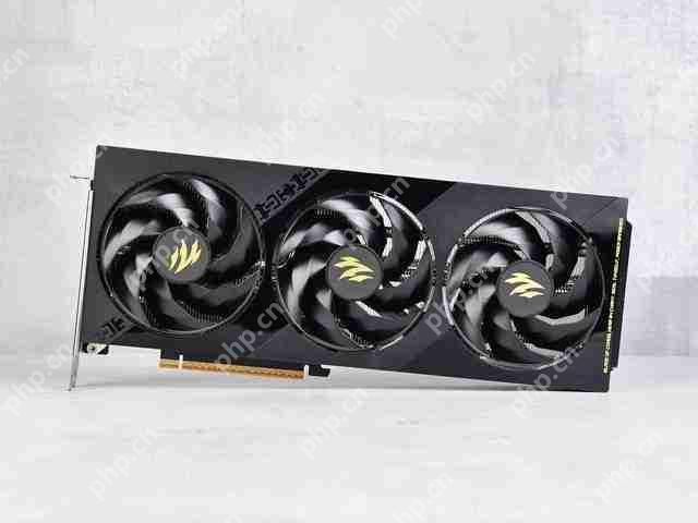  影驰 RTX 5060 魔刃评测：磁吸 RGB 光效的 50 系甜点 