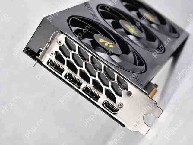  影驰 RTX 5060 魔刃评测：磁吸 RGB 光效的 50 系甜点 