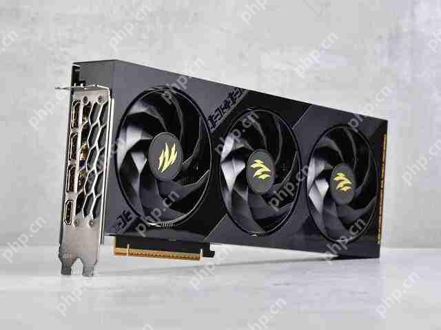  影驰 RTX 5060 魔刃评测：磁吸 RGB 光效的 50 系甜点 