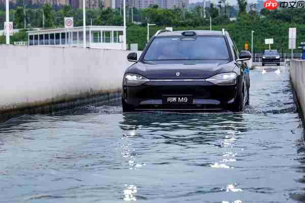 创50万级车型交付新纪录 问界M9交付突破20万辆