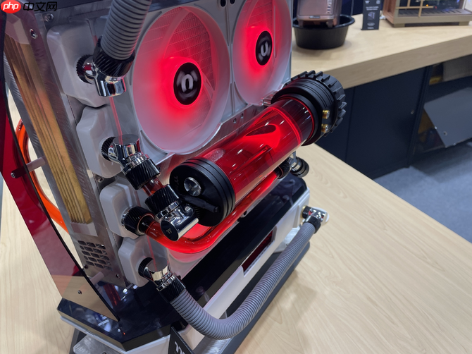 《黑神话》主题太帅了！PC科技展超酷炫MOD机箱欣赏