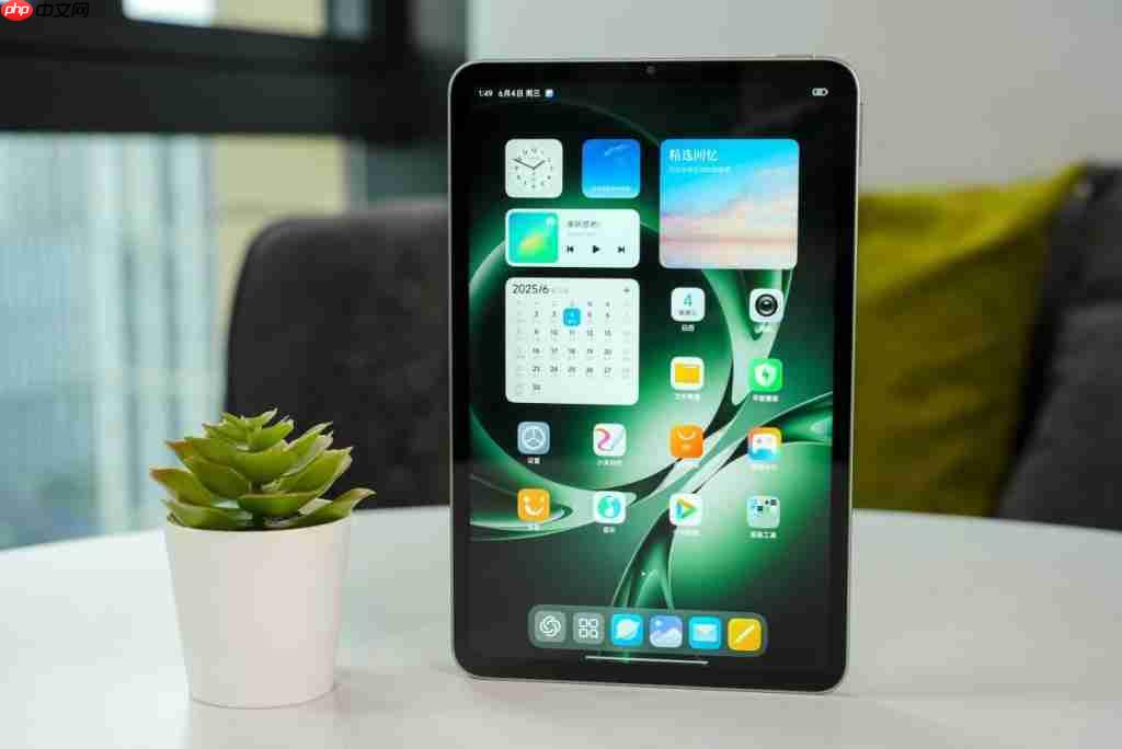  高负载游戏满帧运行！8.8 英寸 Redmi K Pad 首发体验 