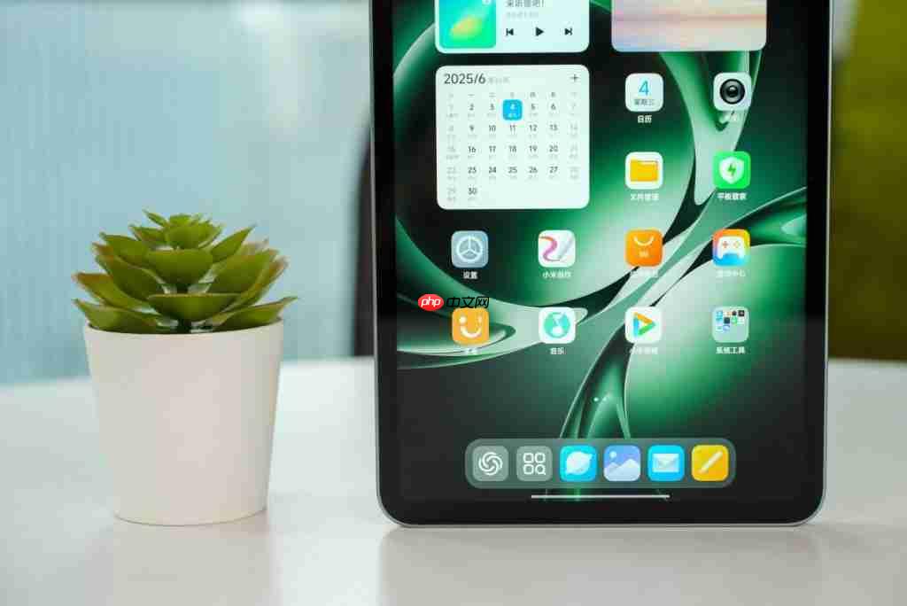  高负载游戏满帧运行！8.8 英寸 Redmi K Pad 首发体验 