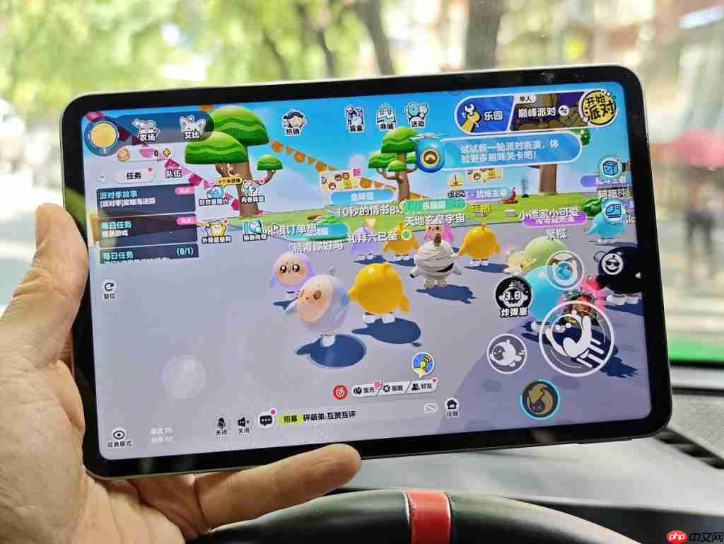  高负载游戏满帧运行！8.8 英寸 Redmi K Pad 首发体验 