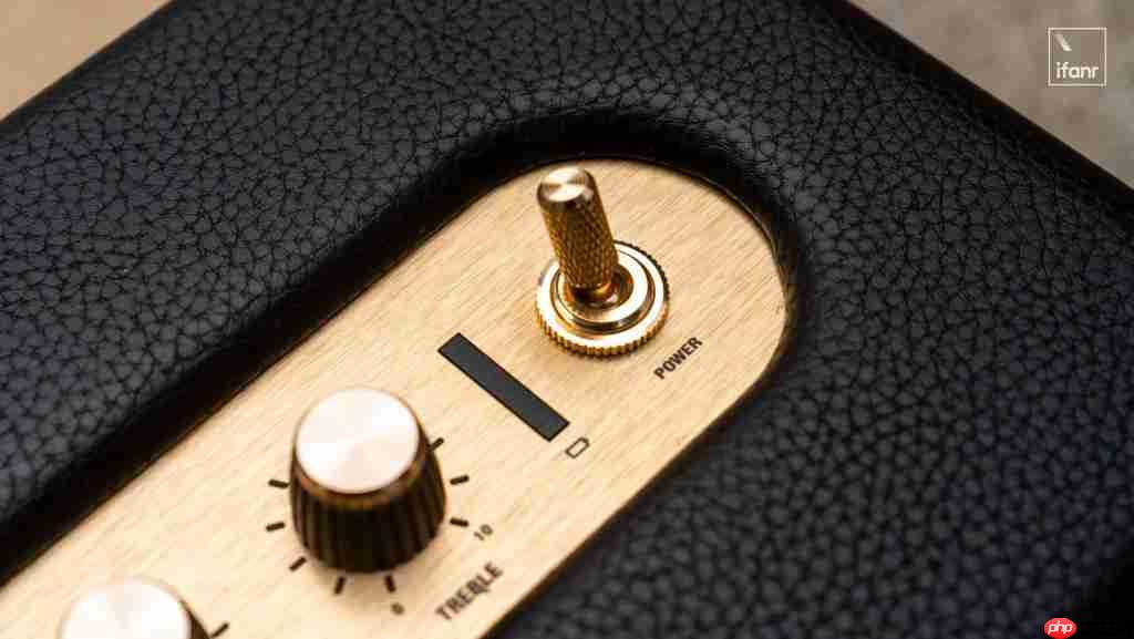 Marshall Kilburn III 体验：50 小时超长续航，在「便携音箱」属性下的一次踏实升级 