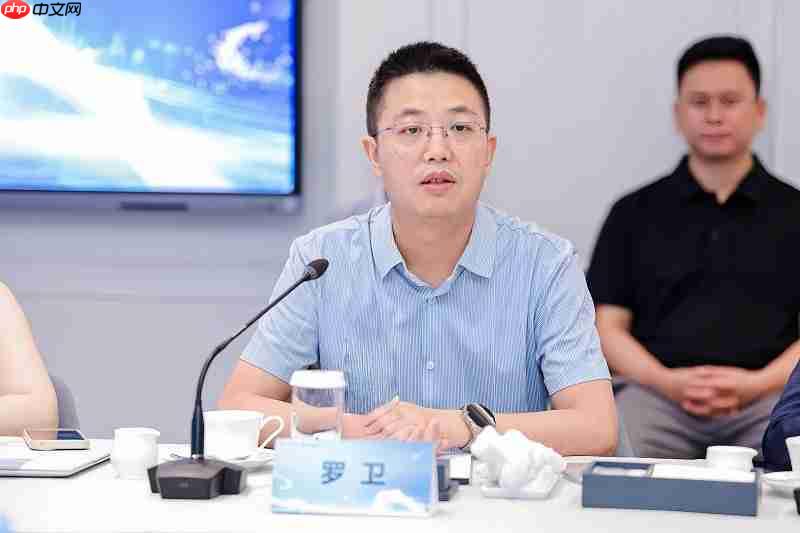 电子科技大学鲲鹏昇腾科教创新孵化中心揭牌,打造中国算力生态“成电范式”