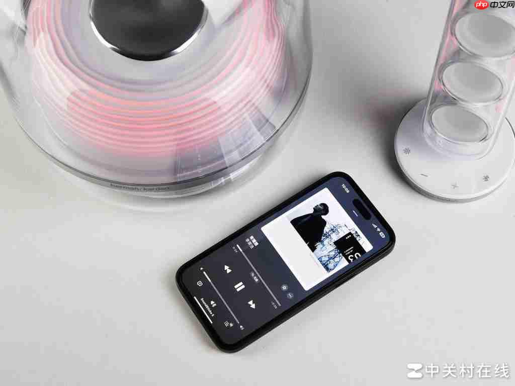  设计与音质兼具的家居美学之选，哈曼卡顿音乐水晶五代流光版体验 