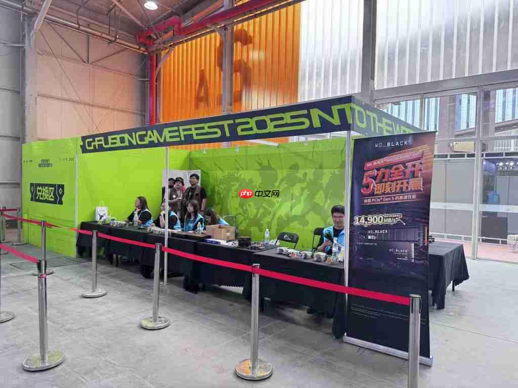 带你 INTO 新世界！闪迪游戏存储解决方案闪耀 2025 核聚变游戏节