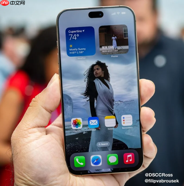 苹果iPhone 18 Pro正面外观猜想：你觉得哪种更好看？