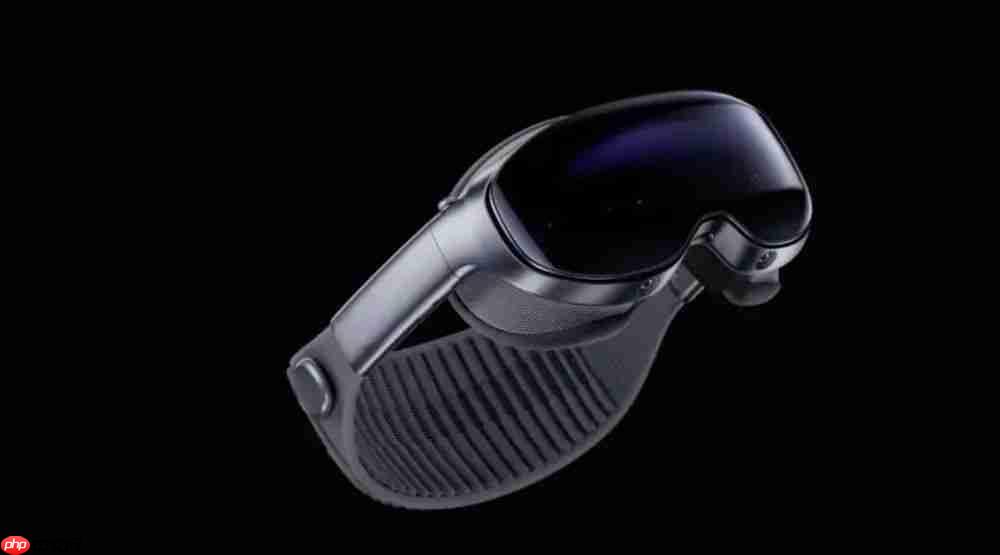 vivo Vision 探索版混合现实头显搭载 Micro-OLED 屏，双目 8K 分辨率 