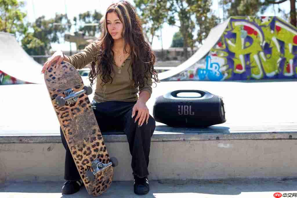  澎湃音浪再升级！JBL BOOMBOX 4 音乐战神四代户外便携音箱上市 