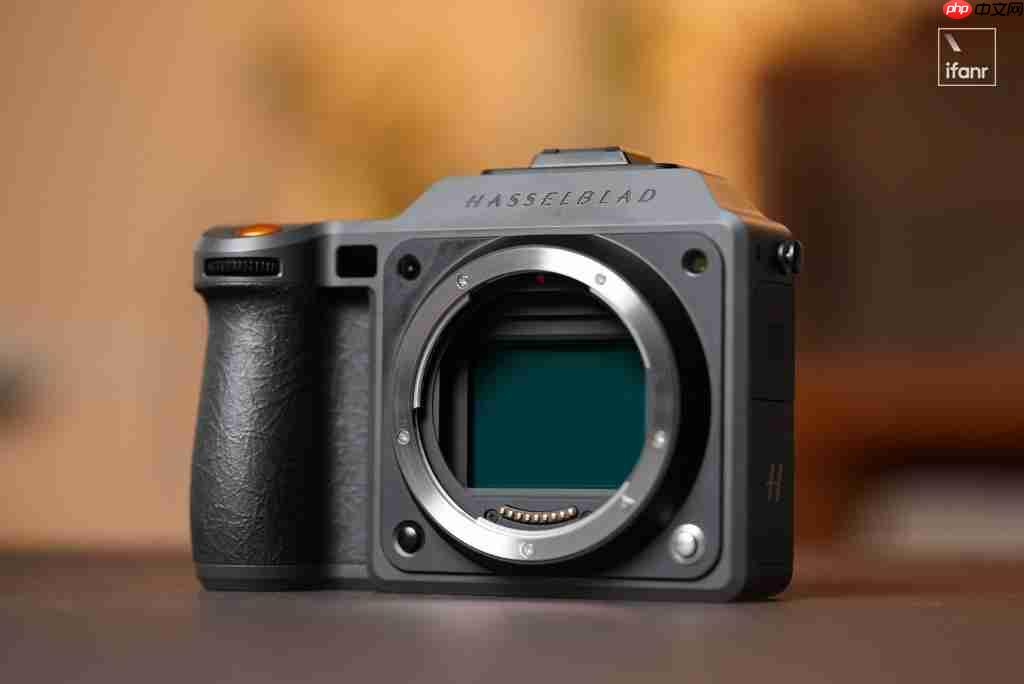  这台五万元的相机，哈苏想卖给「普通人」