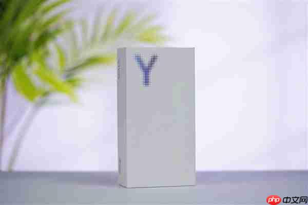 8200mAh双灭霸手机！vivo Y500图赏