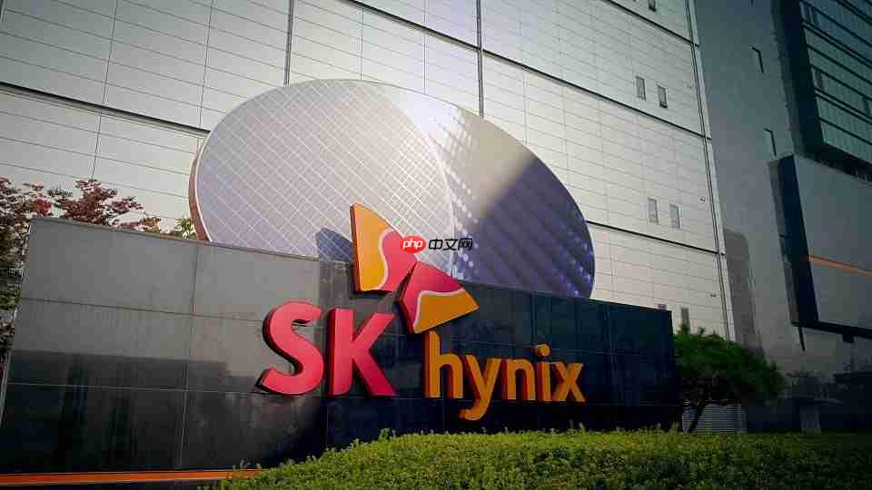 消息称 SK 海力士劳资双方达成 2025 年度协议，取消绩效薪酬上限