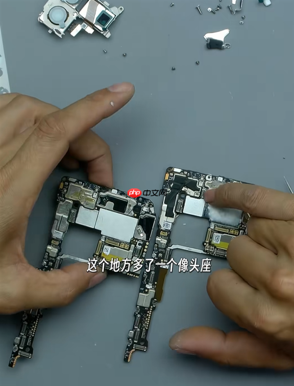 博主首拆华为Mate XTs非凡大师三折叠：确认麒麟9020芯片一体化封装工艺