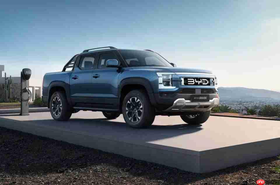 特斯拉惨遭“滑铁卢”！入门版Cybertruck停产，只活了五个月！