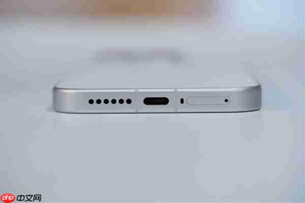 小直屏第一次冲上7000mAh！小米17图赏