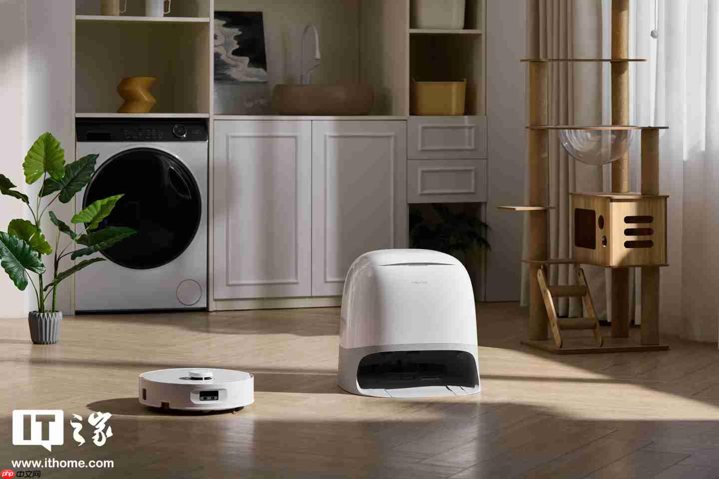 【IT之家实拍】石头首款滚筒活水扫拖机器人：石头 P20 活水版图赏