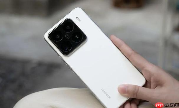 小米17夜景模式对比iPhone17如何_暗光环境拍照效果对比
