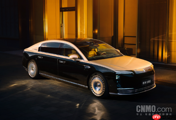 尊界S800九月销量为1896台 位列大型车销量榜第一名