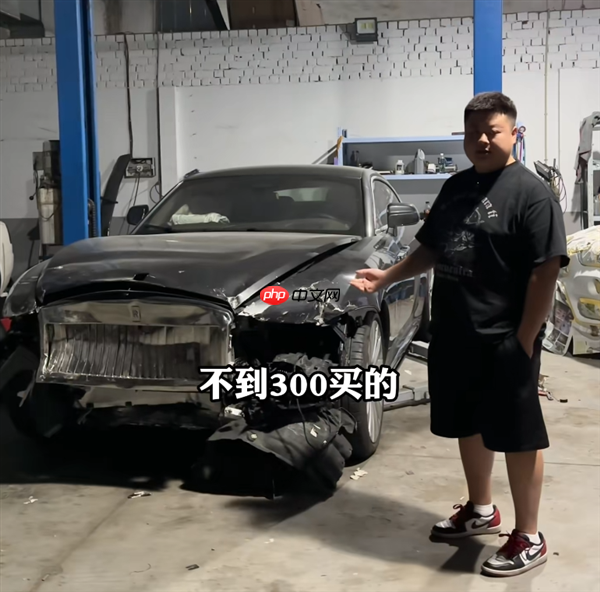 租车行为了热度 回收陈震劳斯莱斯事故车后连开三天直播